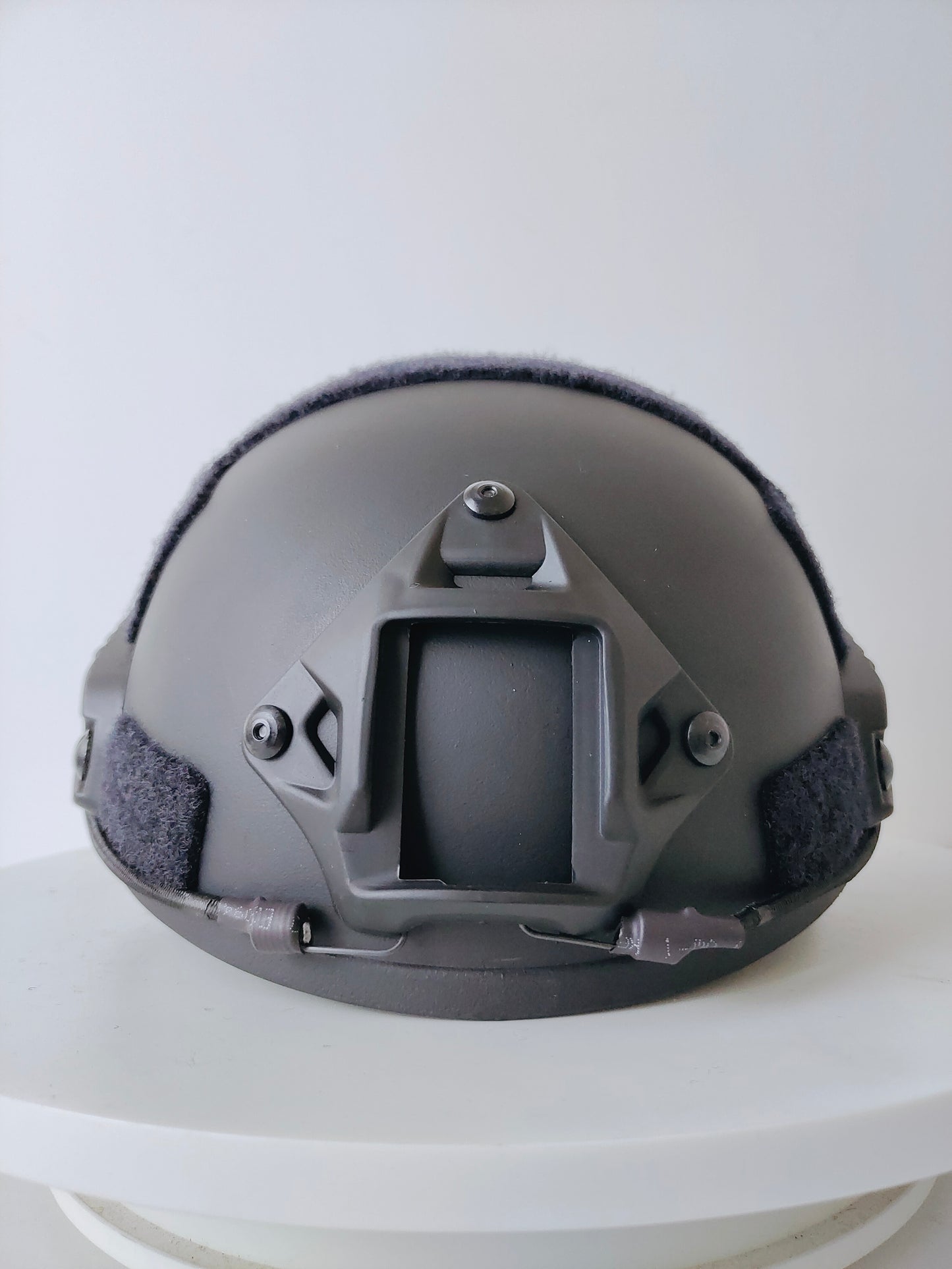 FAST Tactical Helmet ABS Engineering Plastic Material, Outdoor Equipment, Anti-Drop and Smash, Standard Internal Suspension, Advanced Protective Equipment