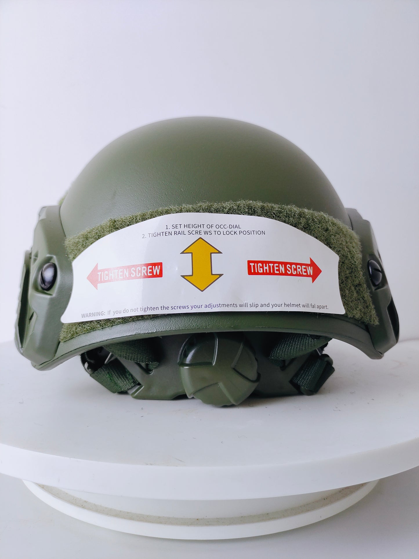 FAST Tactical Helmet ABS Engineering Plastic Material, Outdoor Equipment, Anti-Drop and Smash, Standard Internal Suspension, Advanced Protective Equipment