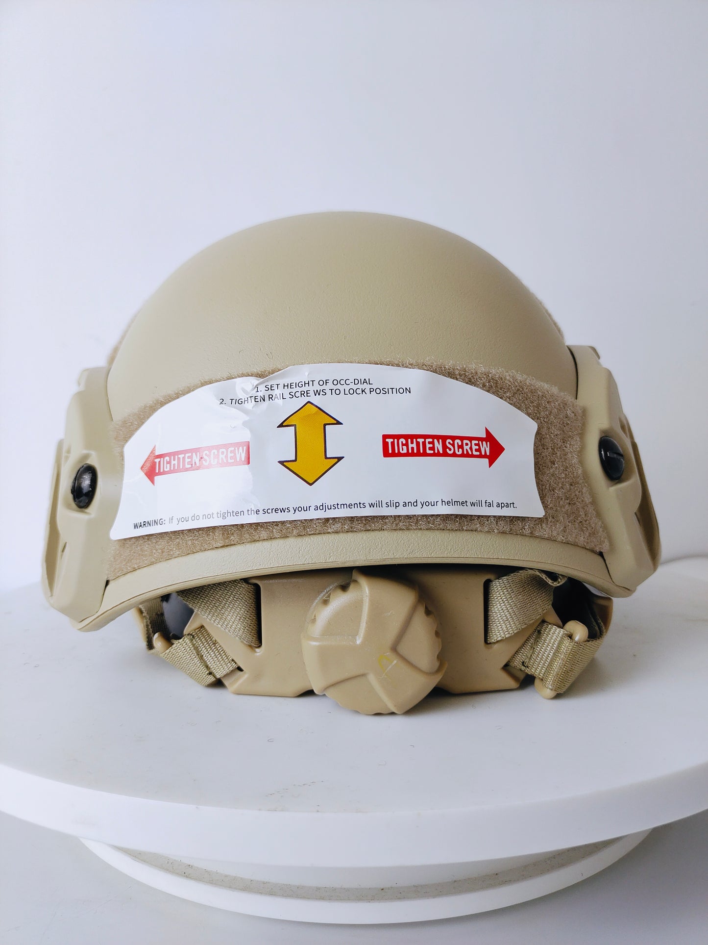 FAST Tactical Helmet ABS Engineering Plastic Material, Outdoor Equipment, Anti-Drop and Smash, Standard Internal Suspension, Advanced Protective Equipment