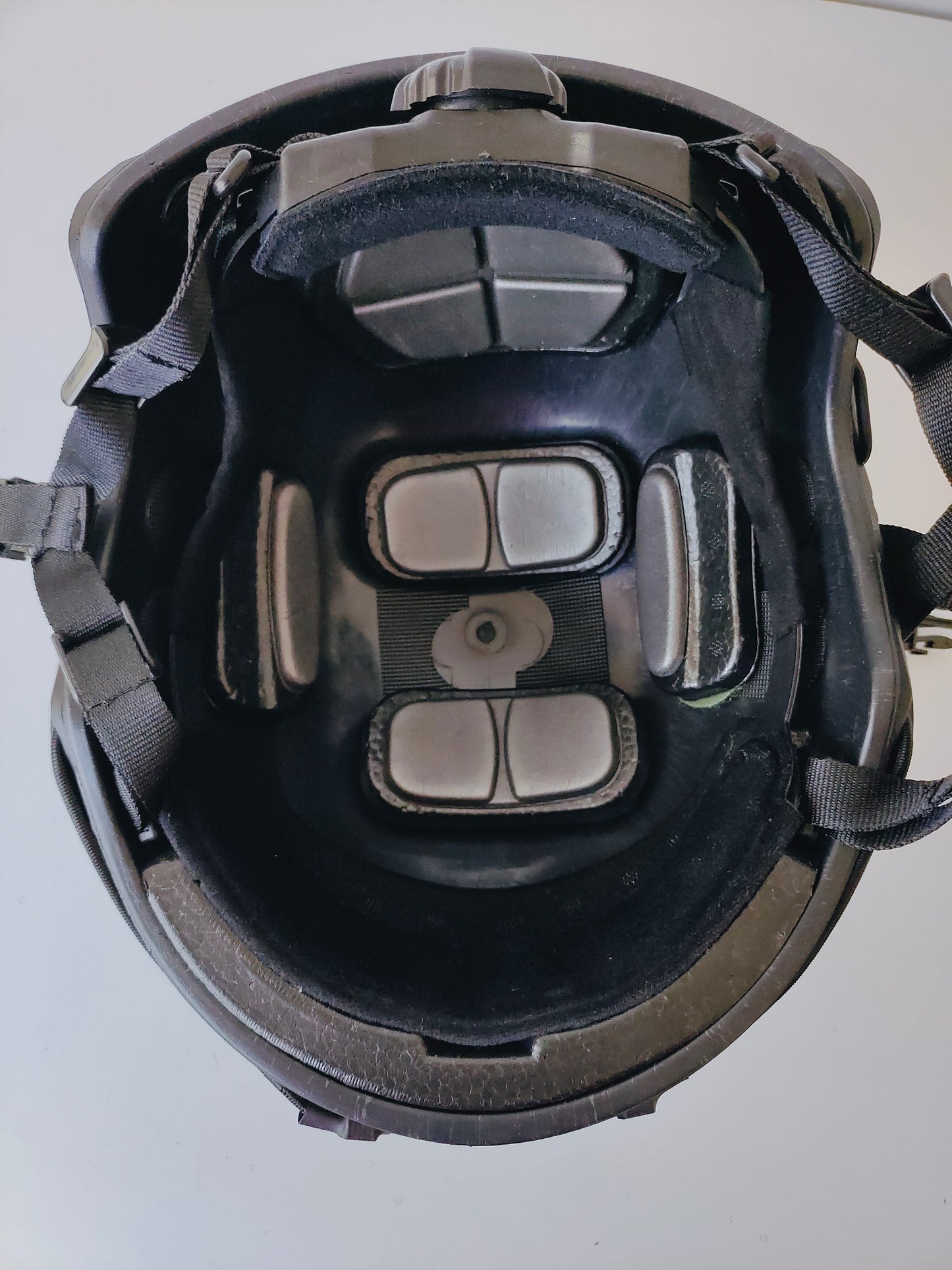 FAST Tactical Helmet ABS Engineering Plastic Material, Outdoor Equipment, Anti-Drop and Smash, Standard Internal Suspension, Advanced Protective Equipment