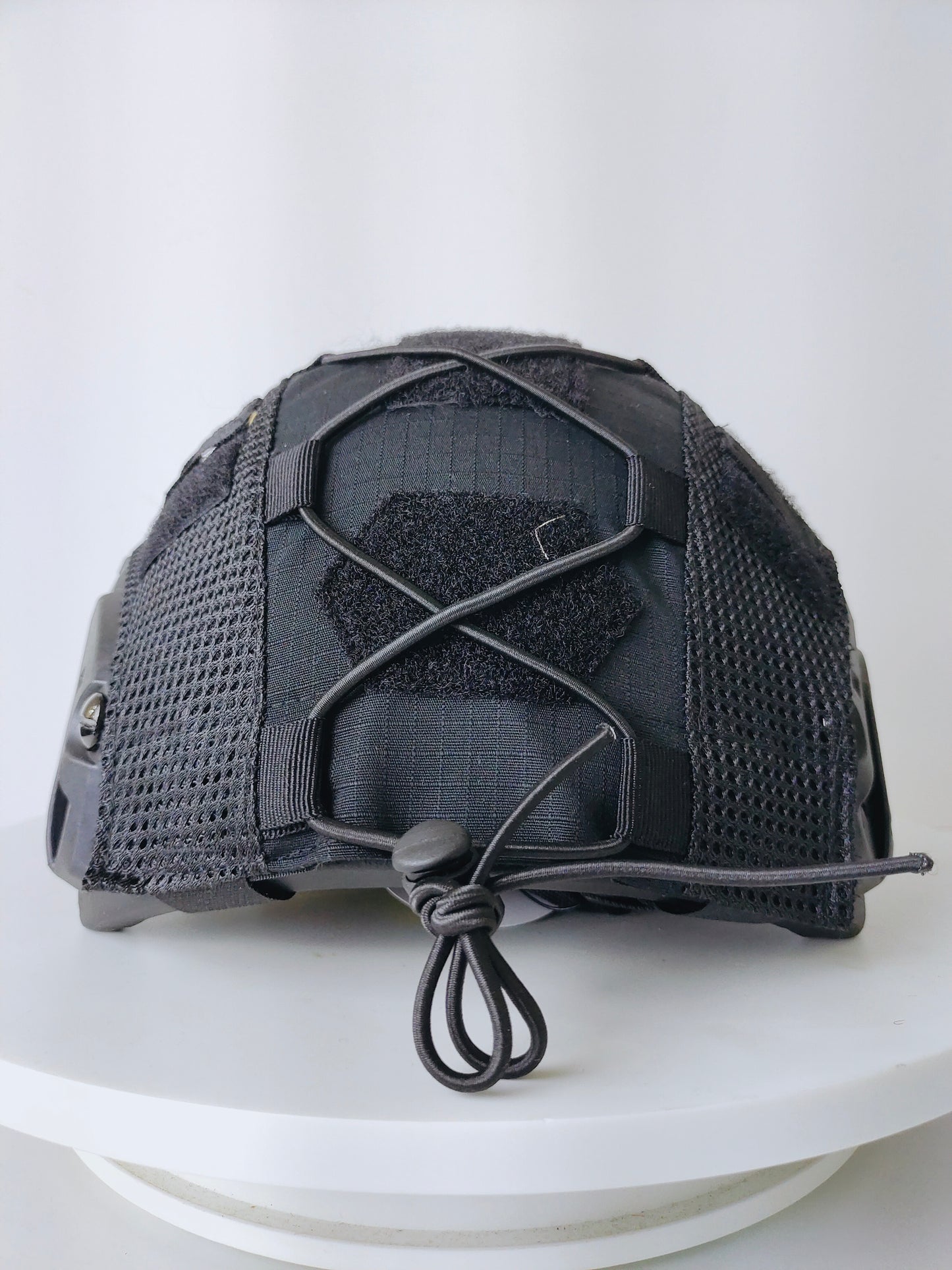 FAST helmet and helmet cover, tactical covering, multiple materials available, engineering plastic, fiberglass, PE fiber, Kevlar,black color, regular upholstery, advanced protective equipment