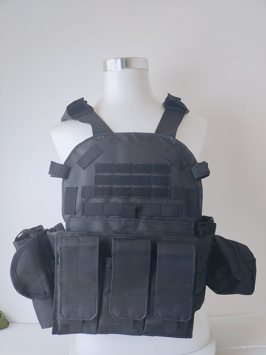 Tactical vest (webbing adjustable), high-strength fabric, abrasion resistant, multi-equipment bag matching, quick disassembly, adjustable size, advanced protective equipment